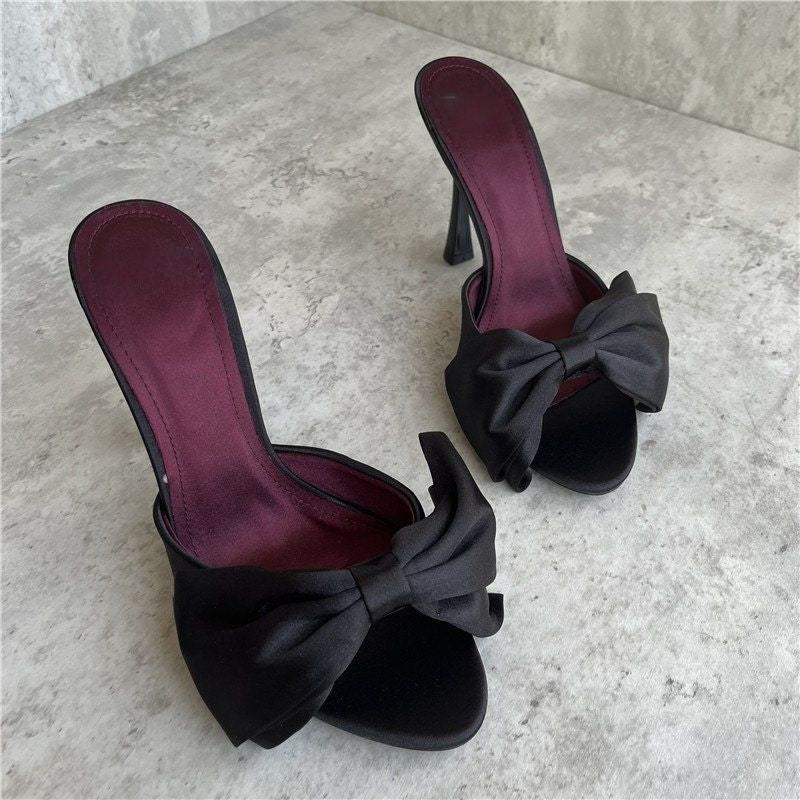 Damen High Heel Sandalen mit kunstvollem Schleifendesign Drune