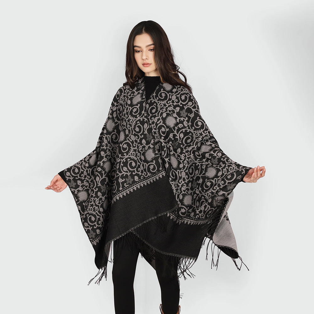 Damen Jacquard-Ruana mit ornamentalem Bordürenmuster und Fransensaum Drune