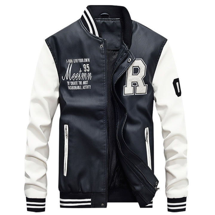 Herren Varsity-Bomberjacke im College‑Stil aus Kunstleder mit kontrastierenden Ärmeln und Stickpatches Drune
