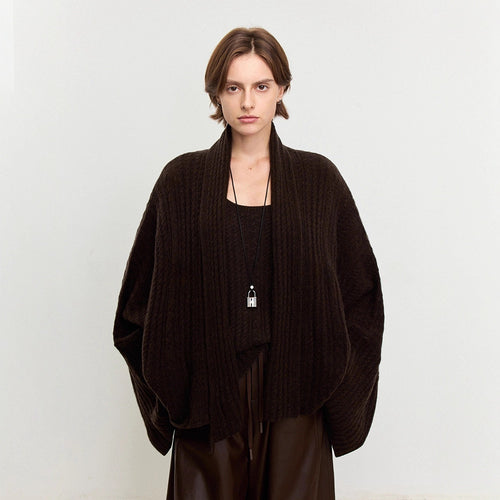 Damen luftiger Strickponcho aus feiner Wolle Drune