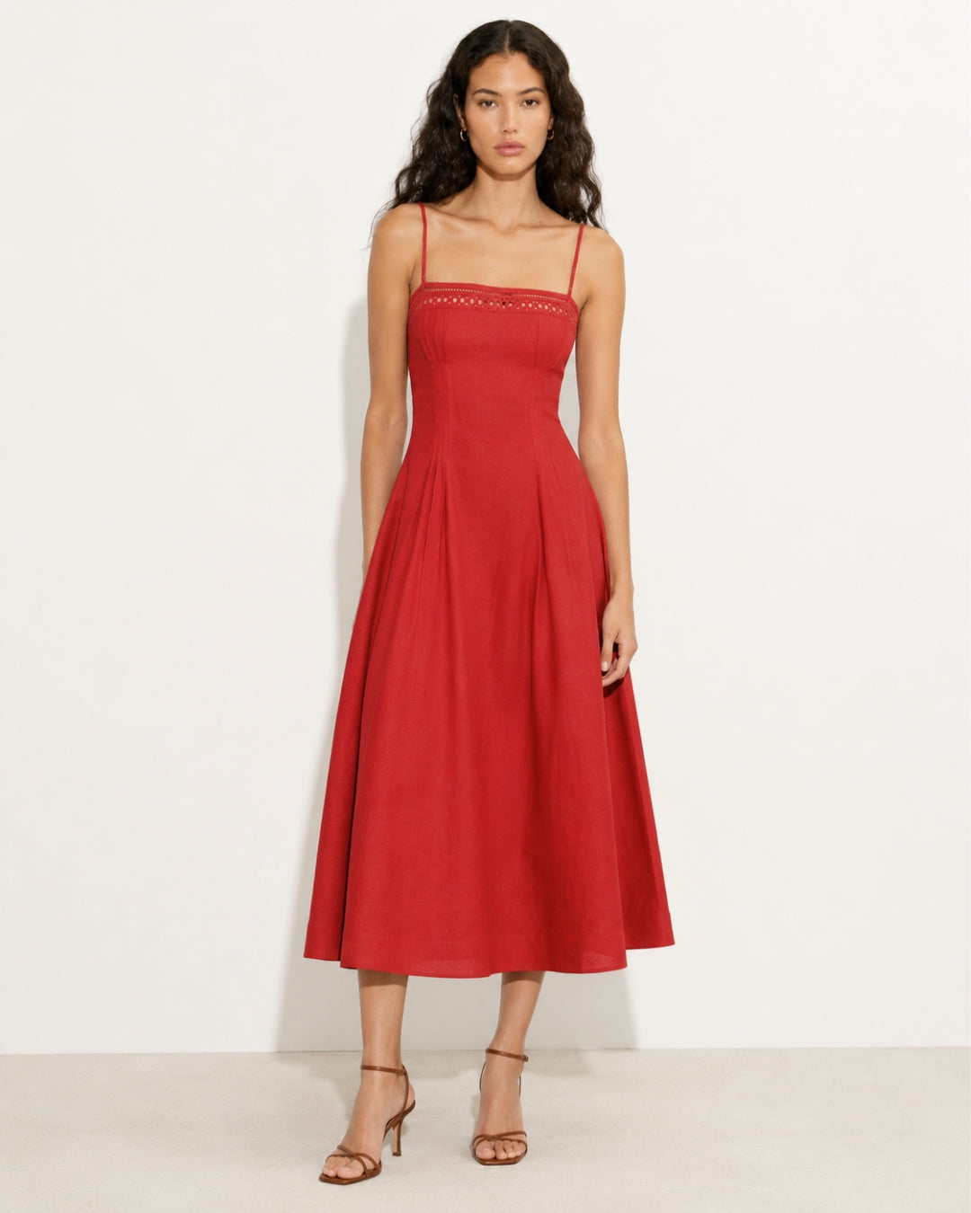 Damen nan Vintage-inspiriertes Midikleid mit schmalen Spaghettiträgern, Spitzenpassé und ausgestelltem Tellerrock Drune