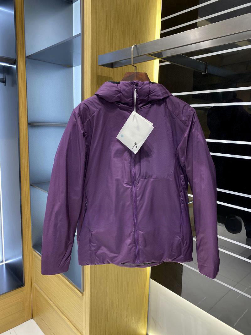 Damen Leichte wattierte Kapuzenjacke mit minimalistischer Outdoor-Isolierung Drune