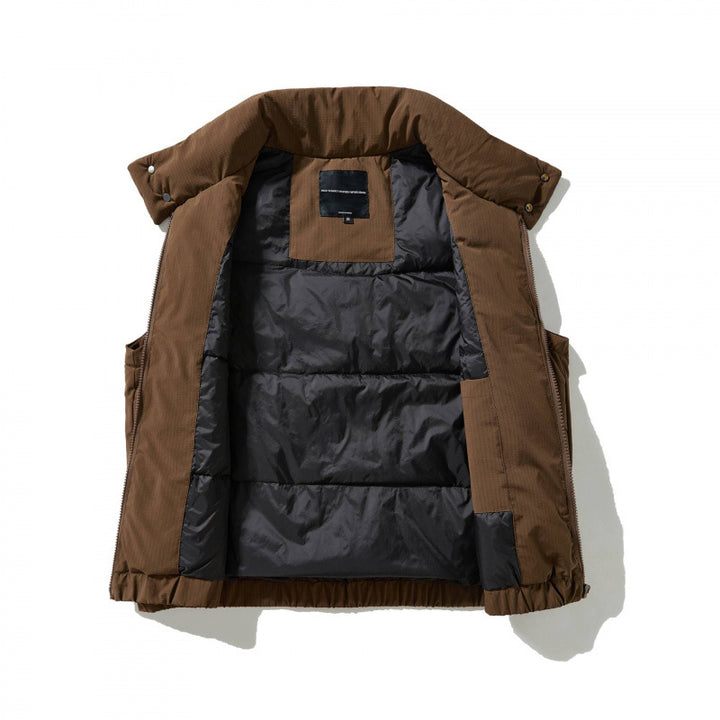 Herren Wattierte Outdoor‑Weste mit hohem Stehkragen, elastischem Saum und großen Klappentaschen Drune