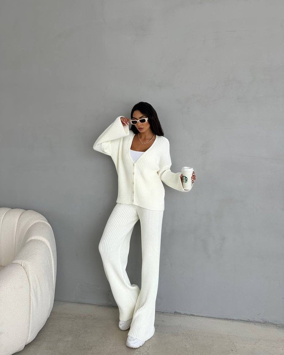 Damen Rippstrick-Cardigan mit überlangen Ärmeln und passender High-Waist-Loungehose Drune
