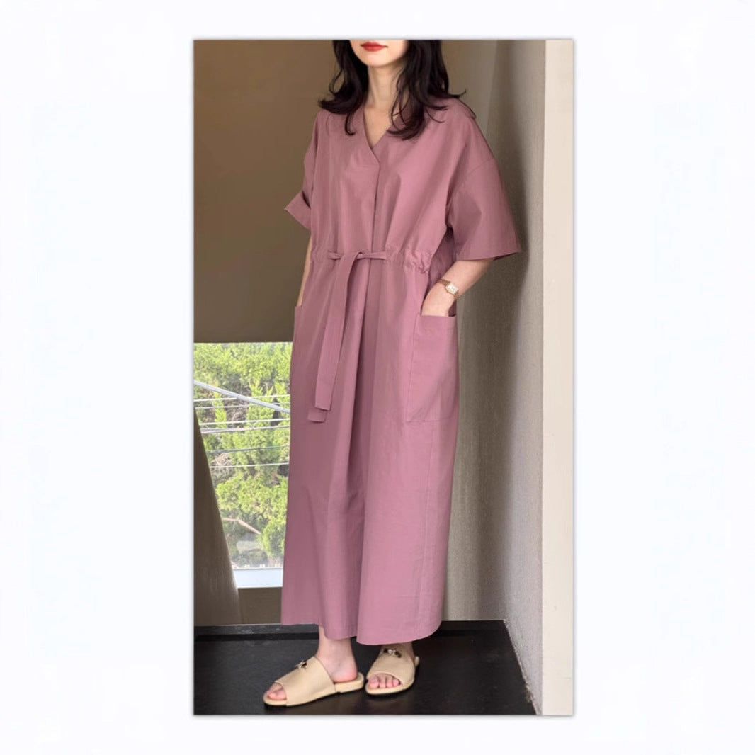 Damen Langes Baumwoll-Popeline-Maxikleid mit V-Ausschnitt, Taillengürtel und aufgesetzten Taschen Drune