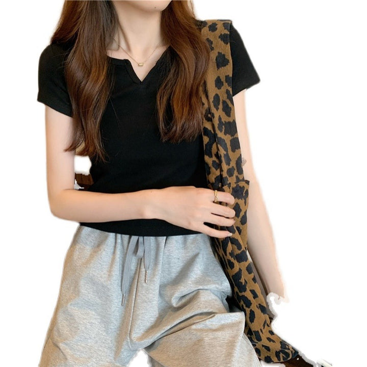 Damen Kurzarm T-Shirt mit elegantem V-Ausschnitt und modischem Detail Drune