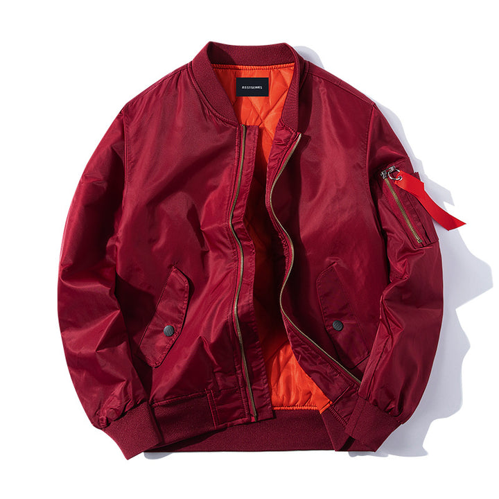Männlicher -Diamant-Stepp-isolierter Piloten-Bomber mit Ärmel-Utility-Reißverschluss und Luftfahrt-Label Drune