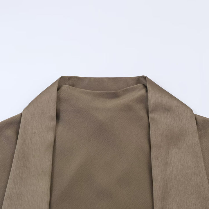 Damen Wickelkleid mit elegantem asymmetrischen Schnitt und zarter Spitzenverzierung Drune