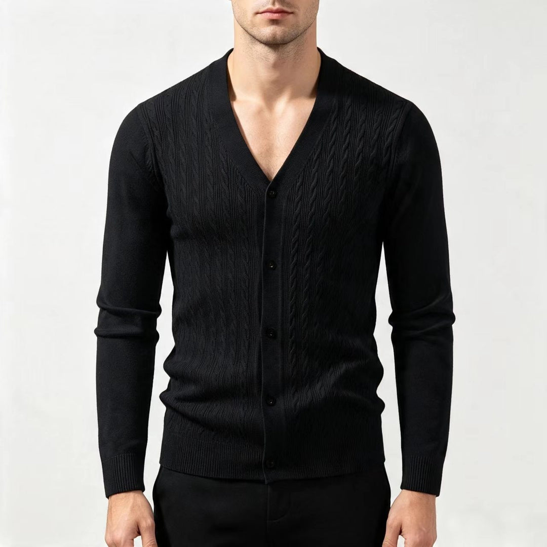 Herren Feinstrick-Cardigan mit Zopfmuster, V‑Ausschnitt und Knopfleiste Drune