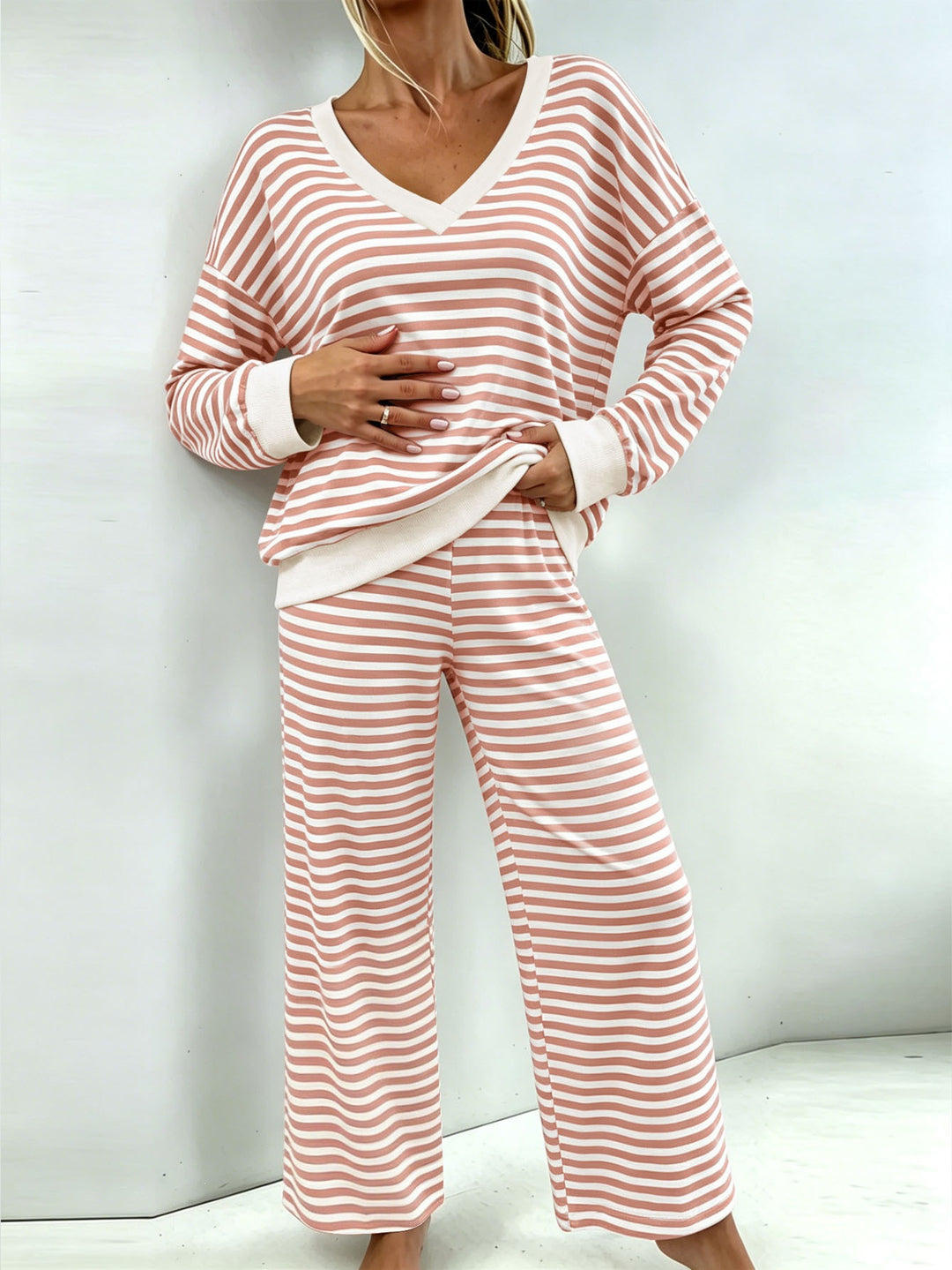 Damen Maritimes Zweiteiler mit V-Ausschnitt, Oversize-Pullover und Palazzo‑Hose Drune