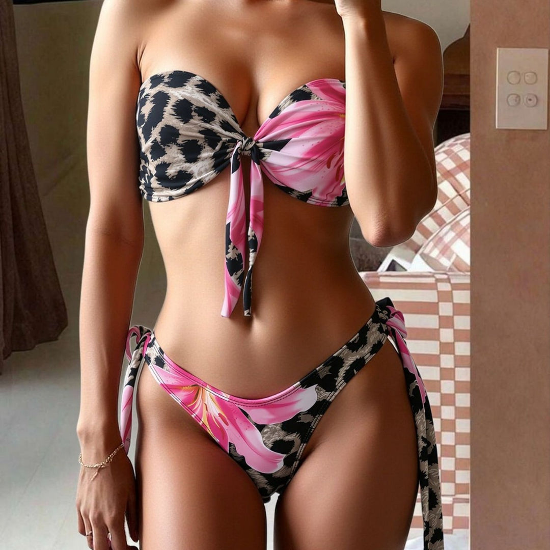 Damen Bandeau-Bikini mit floralem Akzent Drune