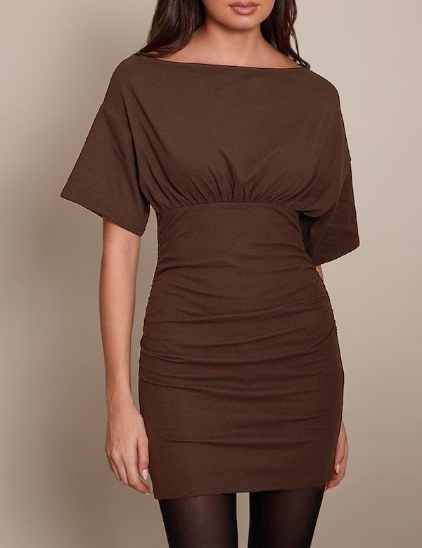 Damen Figurnahes Mini-Kleid mit U‑Boot‑Ausschnitt, Taillenraffung und Fledermausärmeln Drune