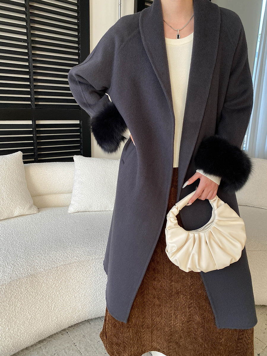 Damen eleganter Langmantel mit samtigen Abschlüssen und großzügigem Schnitt Drune