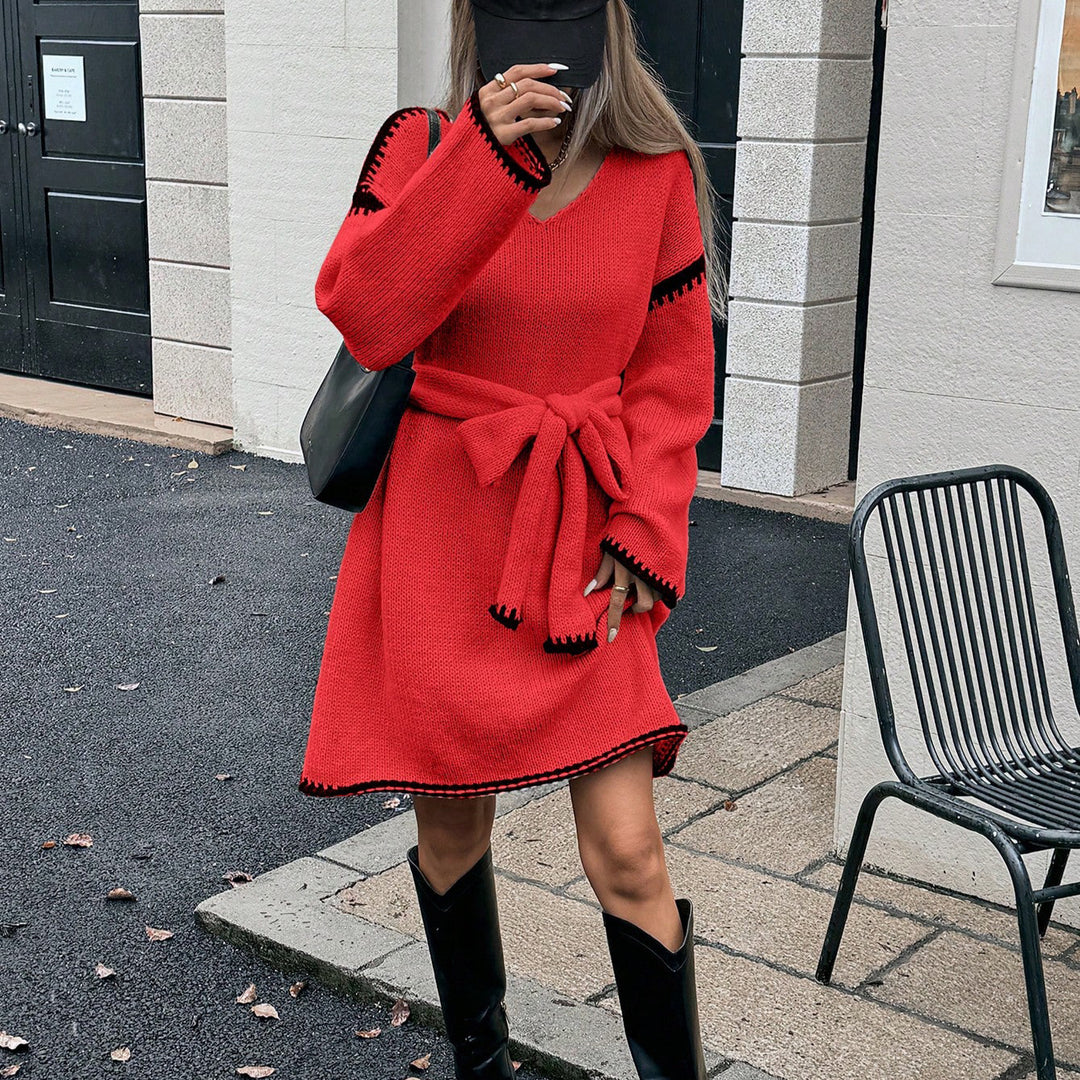 Damen Strickkleid mit Gürtel und V-Ausschnitt Drune