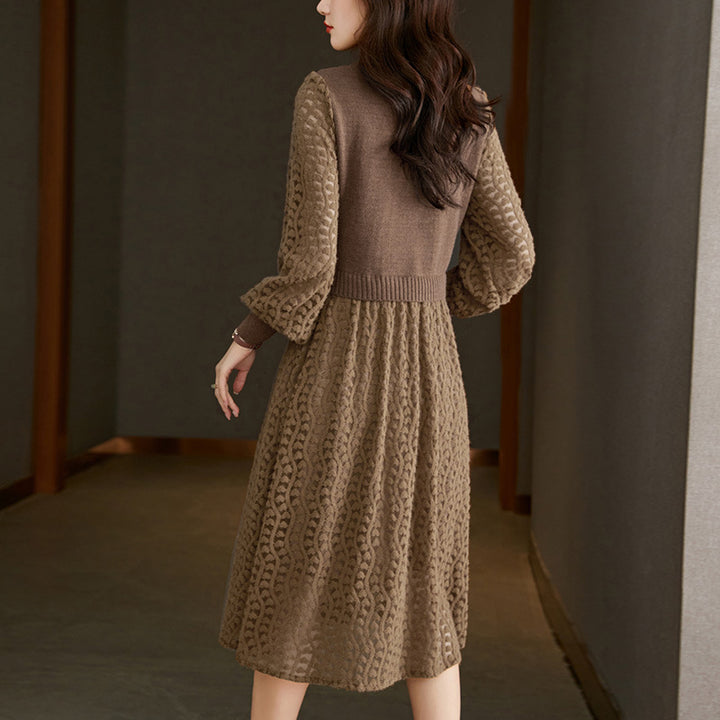 Damen Strickkleid mit tailliertem Oberteil und weit schwingendem Rock Drune