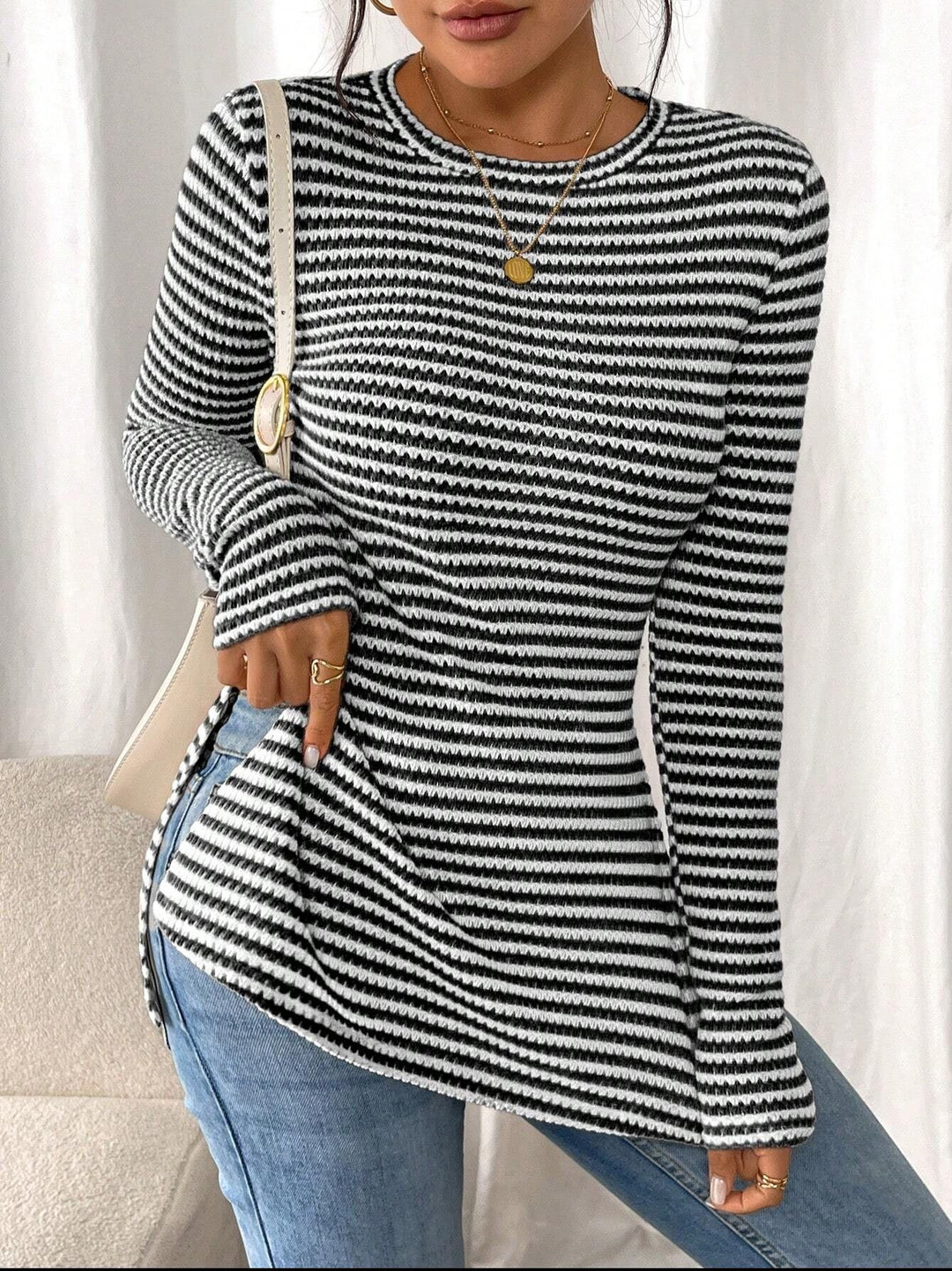 Damen Langarmshirt mit modernem Strickmuster und seitlichen Schlitzen Drune