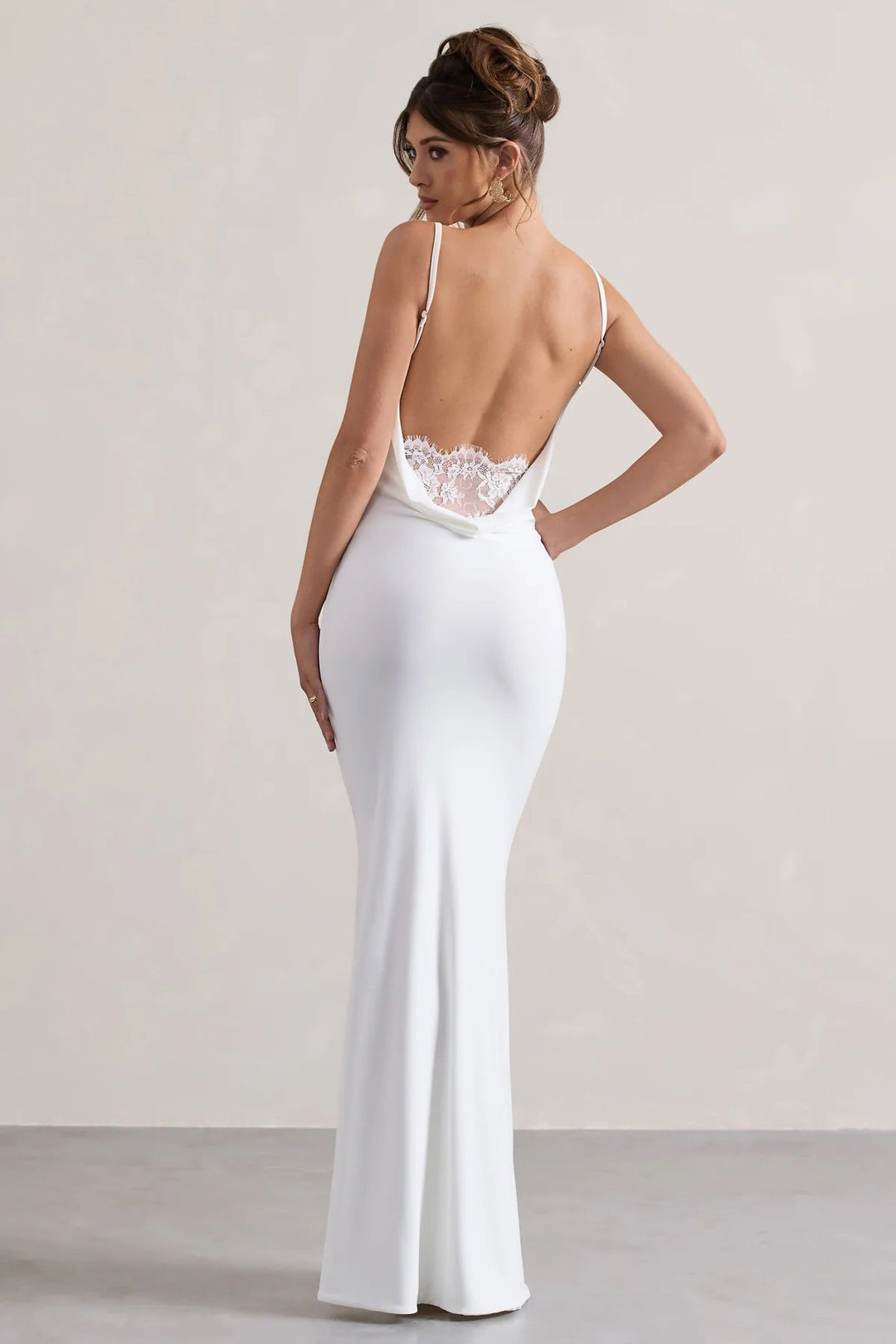 Damen Elegantes Maxikleid mit ansprechendem Spitzenrücken und taillierter Silhouette Drune