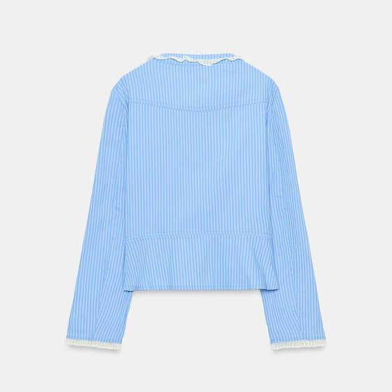 Damen Cropped gestreifte Baumwoll‑Blusenjacke mit Spitzenbesatz und doppelter Knopfleiste Drune