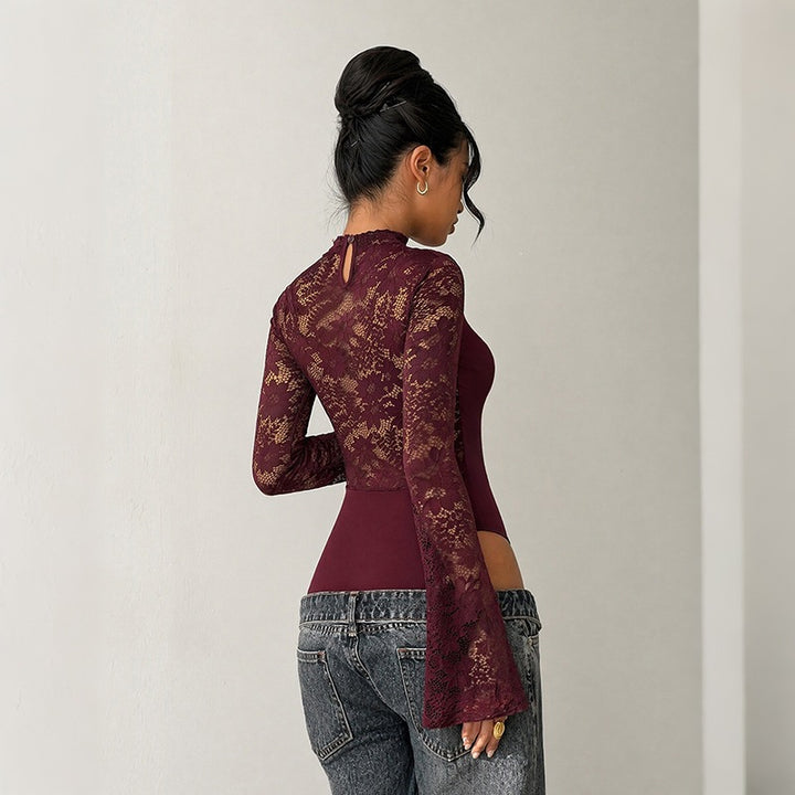 Damen Spitzen-Bodysuit mit Cut-Out, Carmen‑Optik und ausgestellten Trompetenärmeln Drune