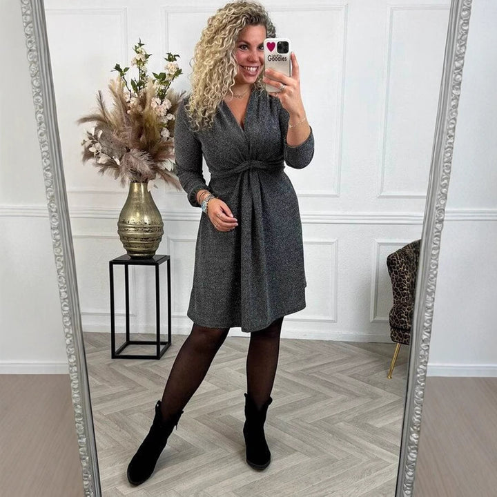 Damen nan knielanges V-Ausschnitt-Kleid mit geraffter Taillenpasse aus leichtem Glanzstrick Drune
