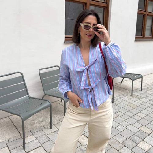 Damen Gestreifte Bindebluse mit Schleifenfront, V‑Ausschnitt & Ballonärmeln Drune
