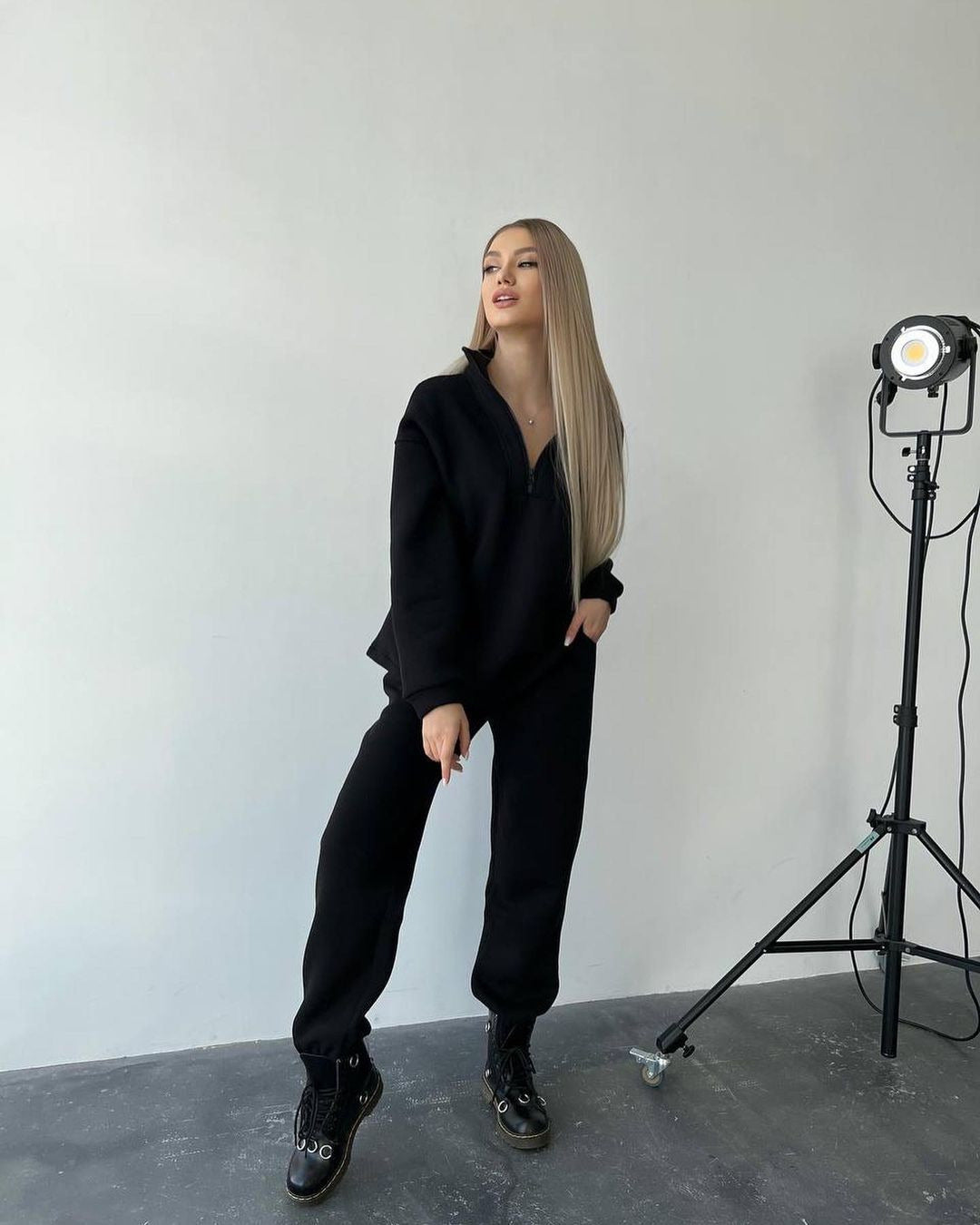 Damen Cropped-Sweatshirt-Set mit hohem Kragen und High-Waist-Jogginghose Drune