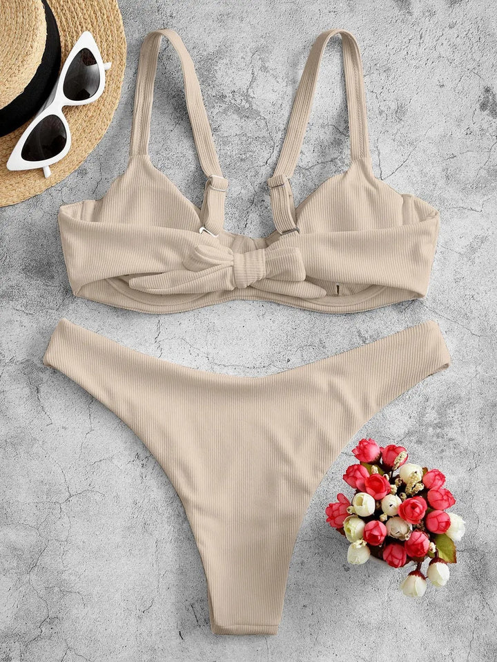 Damen Bikini mit gepolstertem Oberteil und hohem Beinausschnitt Drune