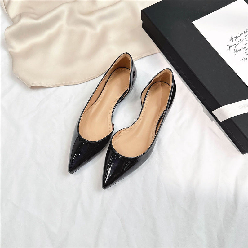 Damen Lack-Ballerinas mit spitzer Zehenform und eleganter DOrsay-Silhouette Drune