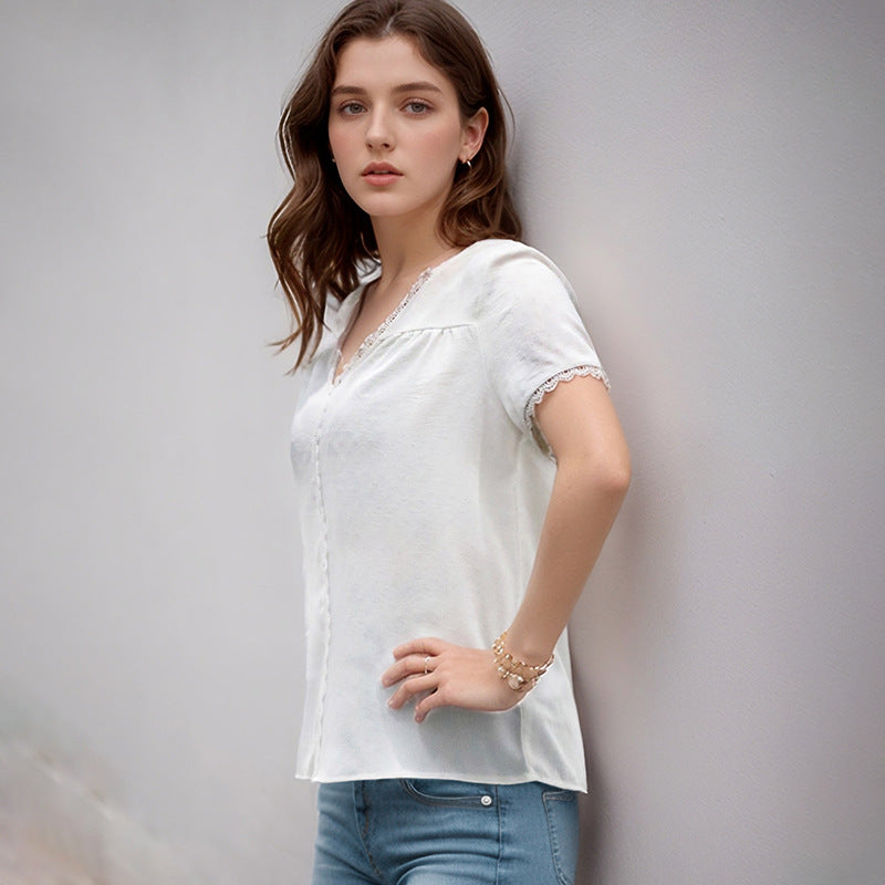 Damen luftiges Blusenshirt mit feinen Spitzenakzenten und modischem V-Ausschnitt Drune