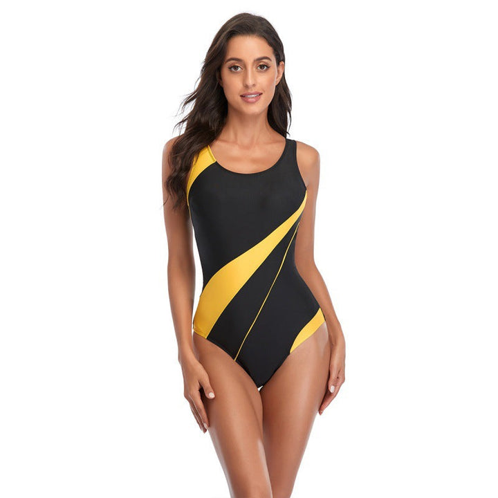 Damen Schwimmanzug mit dynamischem Schnitt und Sportakzenten Drune