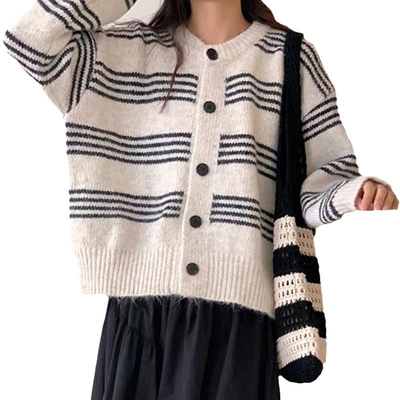 Damen modische Strickjacke mit kontrastierenden Streifen und praktischen Knöpfen Drune