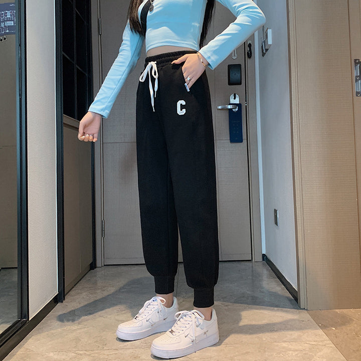 Damen Sportliches Loungewear-Set mit cropped Oberteil und lässigen Sweatpants Drune