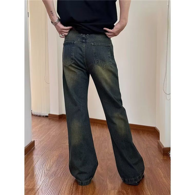 Herren Schlagjeans aus Denim mit hohem Bund und Vintage-Waschung