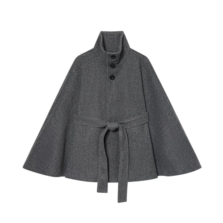 Damen 10+ Wollcape mit hohem Stehkragen, Dreiknopf‑Verschluss und Taillengürtel Drune