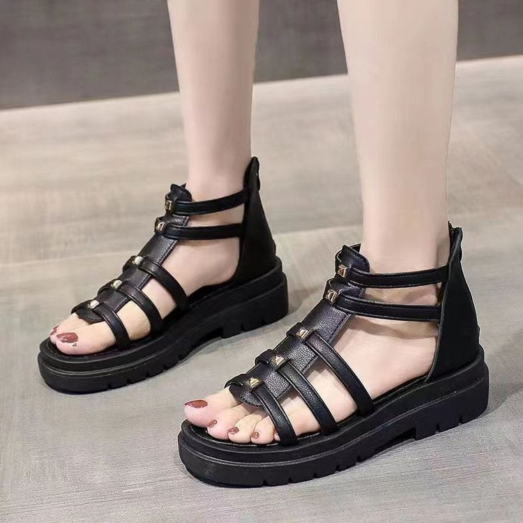 Damen nan gladiatorische Plateausandalette mit gepolstertem Komfortfußbett, profilierter Plateausohle und Rückreißverschluss Drune