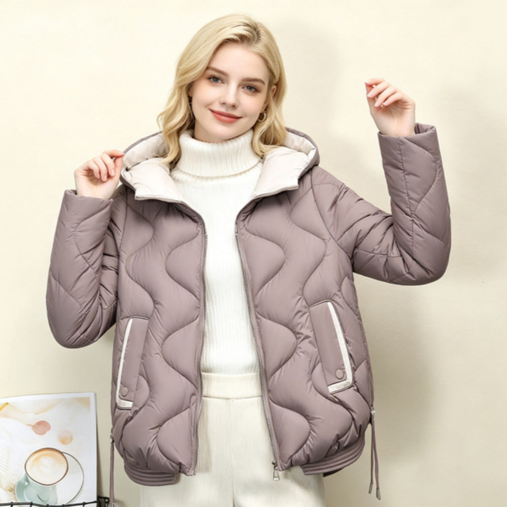 Damen nan wattierte Kurzjacke mit organischer Herzsteppung, abgerundetem Saum und paspelierten Pattentaschen Drune