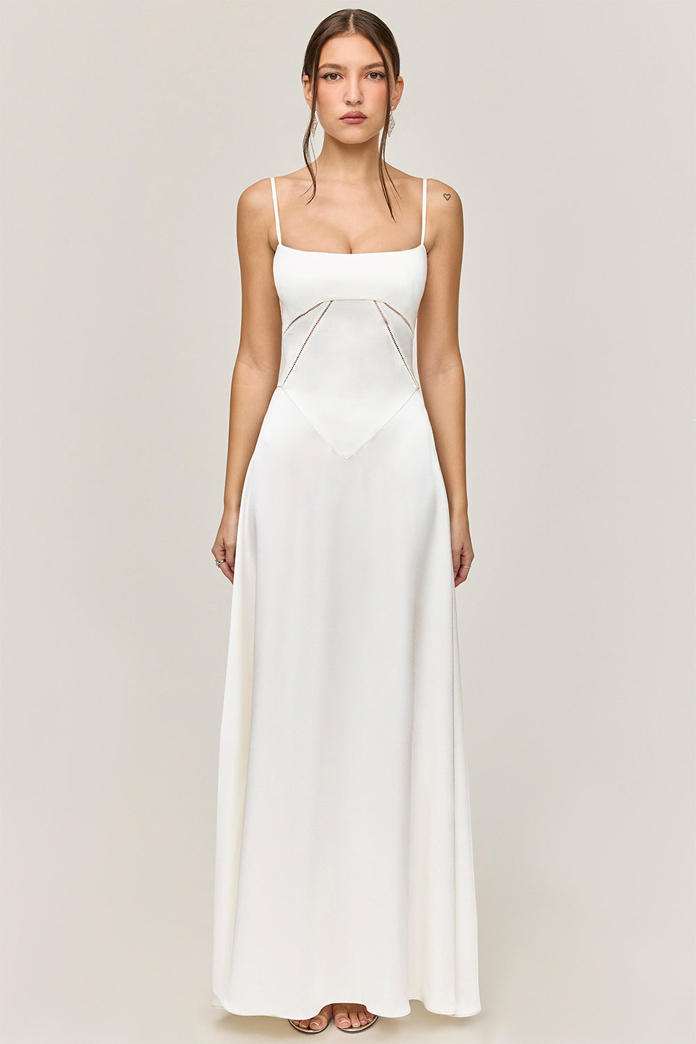 Damen Abendkleid mit figurbetontem Schnitt und elegantem Satin-Finish Drune
