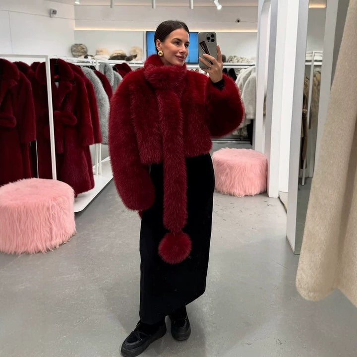 Damen Kurzjacke aus luxuriösem Faux-Fur mit Shaggy-Optik und kastiger Silhouette Drune