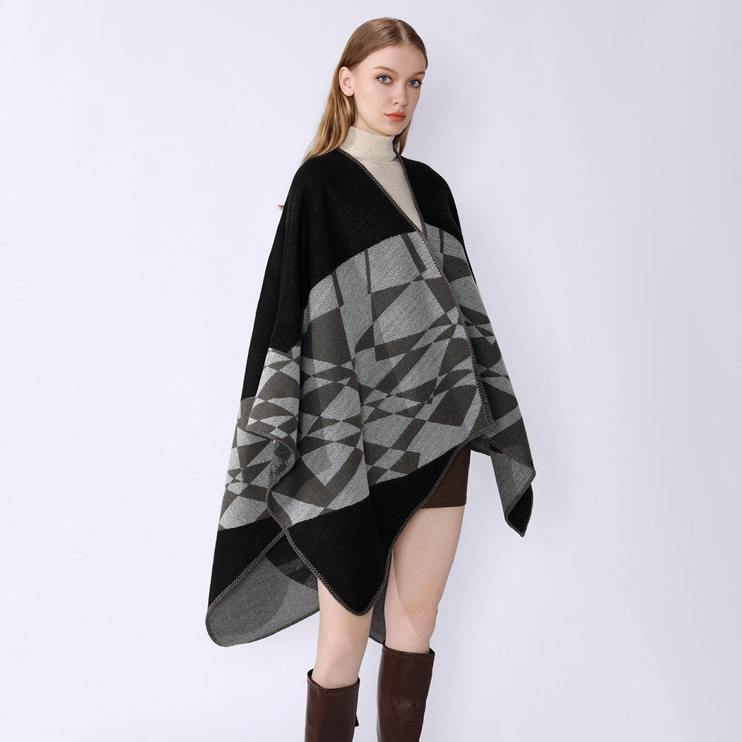 Damen Großer Strickponcho im Cape‑Schnitt mit Ziernaht und geometrischem Intarsia Drune
