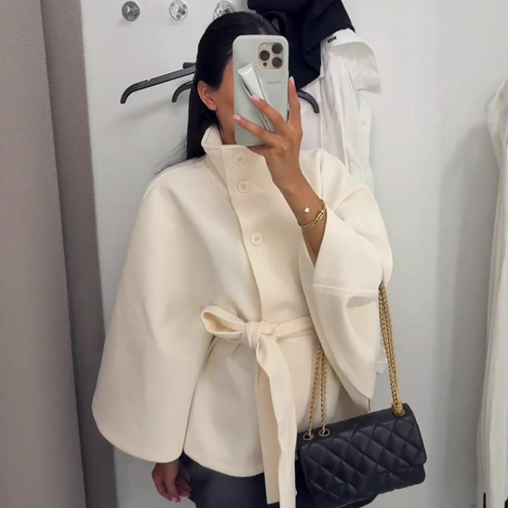 Damen nan weite Cape-Jacke mit Stehkragen, verdeckter Knopfleiste und Bindegürtel Drune