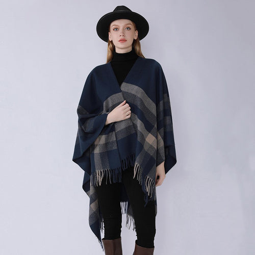 Damen Grobgewebte Cape‑Ruana im Oversize mit verlaufendem Karomuster und Fransensaum Drune