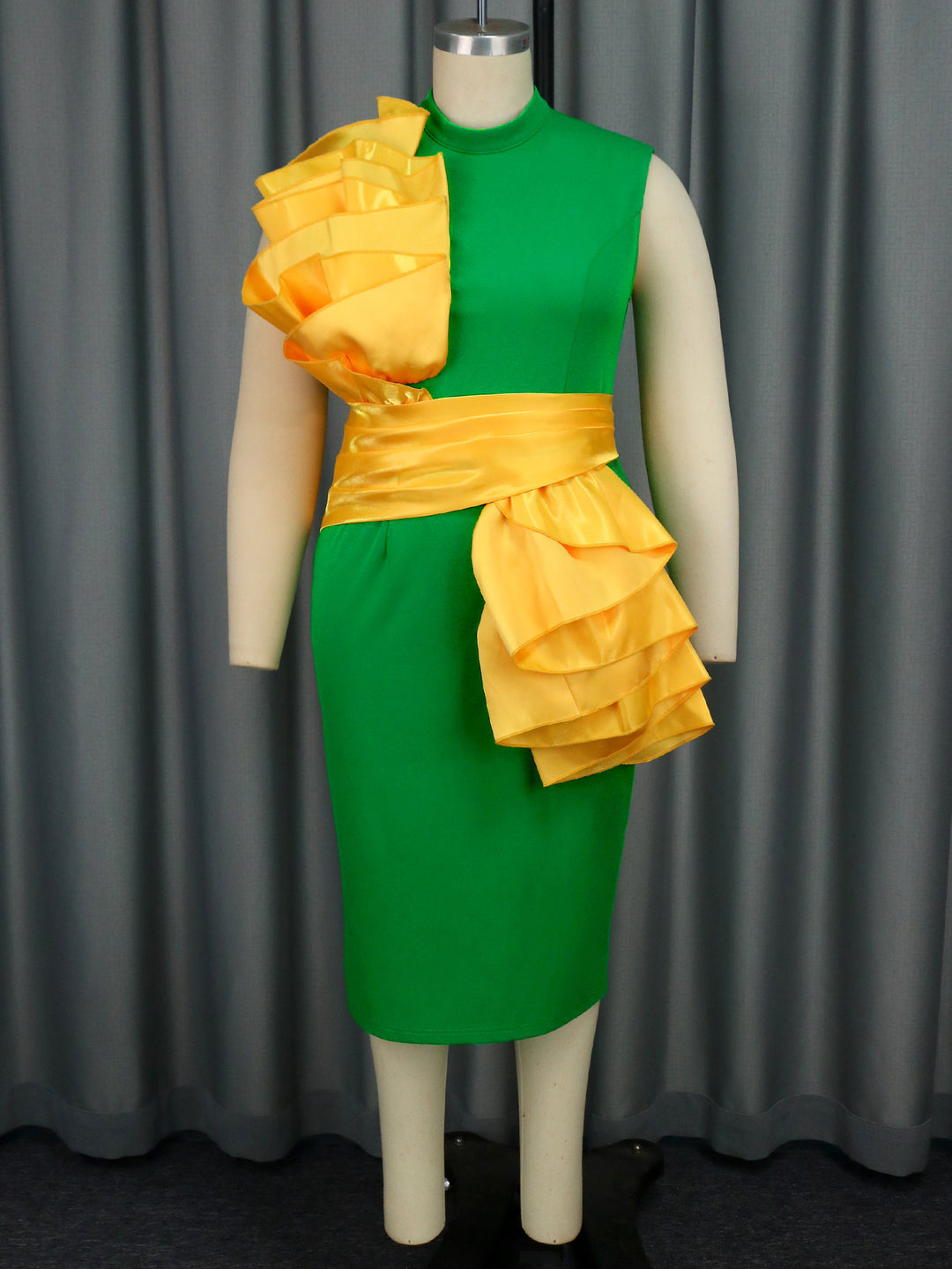 Damen Elegantes Wickelkleid mit voluminösen Rüschendetails und schimmerndem Taillengürtel Drune