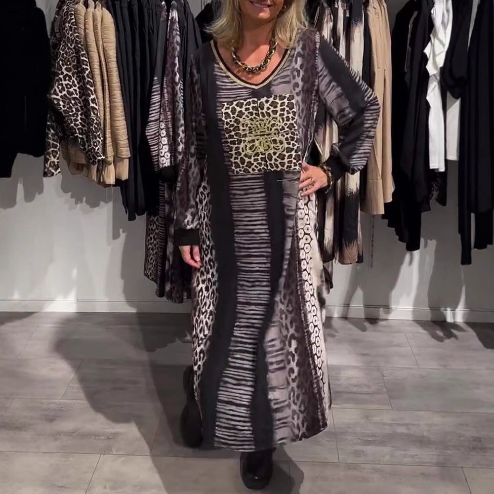 Damen nan fließendes Paneel-Longdress mit Patchwork-Animalprint und goldfarbener Brustapplikation Drune