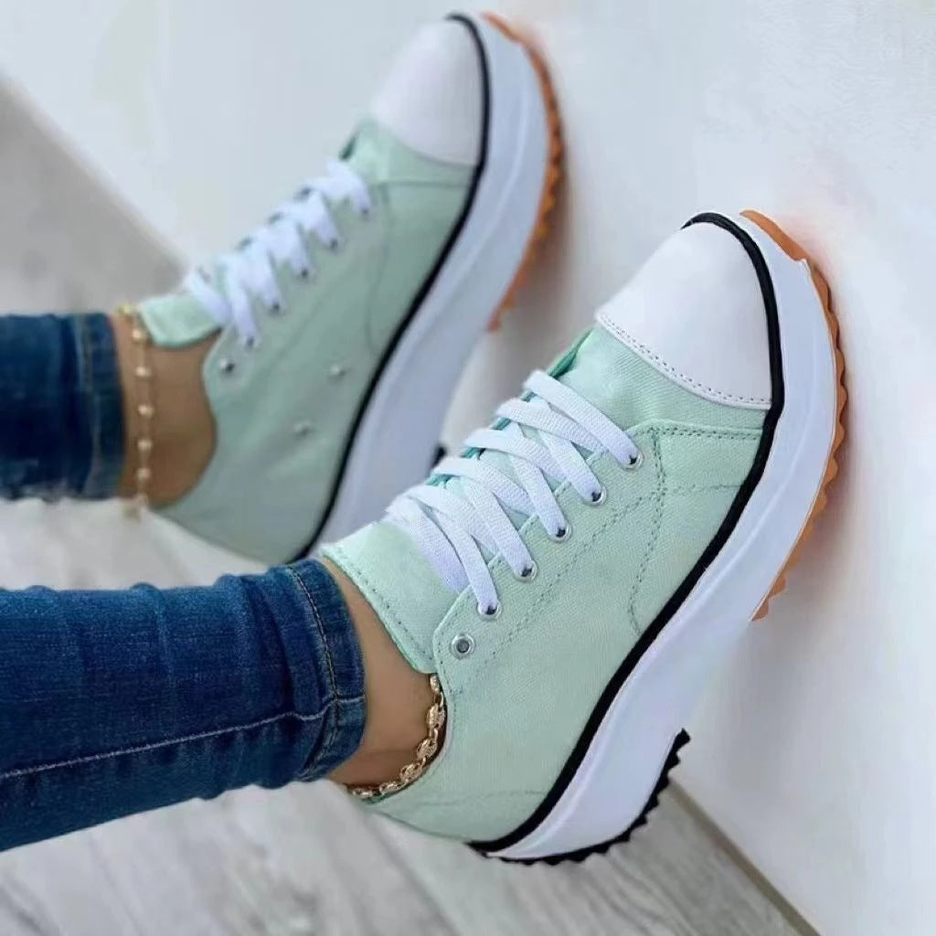 Damen Canvas-Plateau-Sneaker mit robuster Profilsohle, Zehenkappe und Schnürung Drune