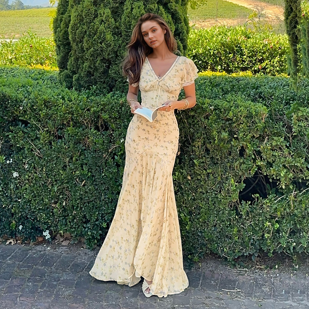 Damen Maxikleid mit zauberhaftem Blumenmuster und eleganter Rüschendetail Drune