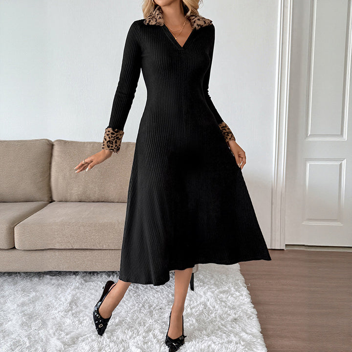 Damen Figurbetontes Rippstrick-Midikleid mit V-Ausschnitt, Kunstfell-Kragen und Bündchen Drune