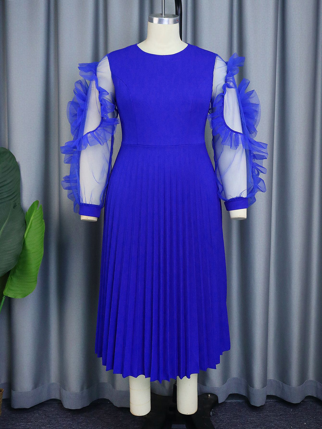 Damen plissiertes Kleid mit voluminösen Tüllärmeln Drune