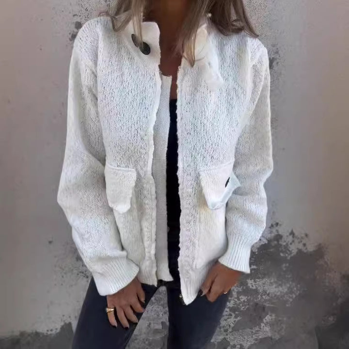 Damen weiche Strickjacke mit wärmeisolierendem Kragen und aufgesetzten Taschen Drune