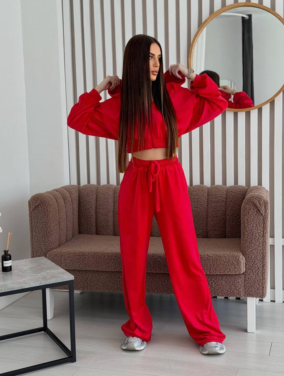 Damen Zweiteiliges Samt-Loungewear-Set mit Cropped-Zipjacke und weiter High-Waist-Sweathose Drune