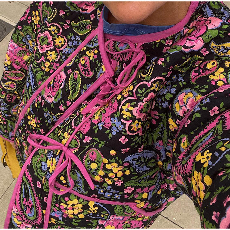 Damen Modische Steppjacke mit floralem Muster und praktischen Taschen Drune